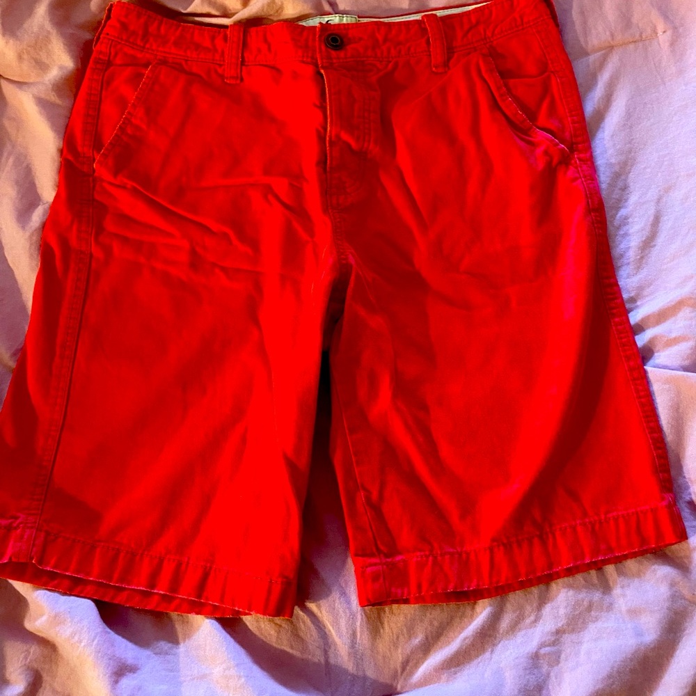 HOLLISTER red khaki shorts